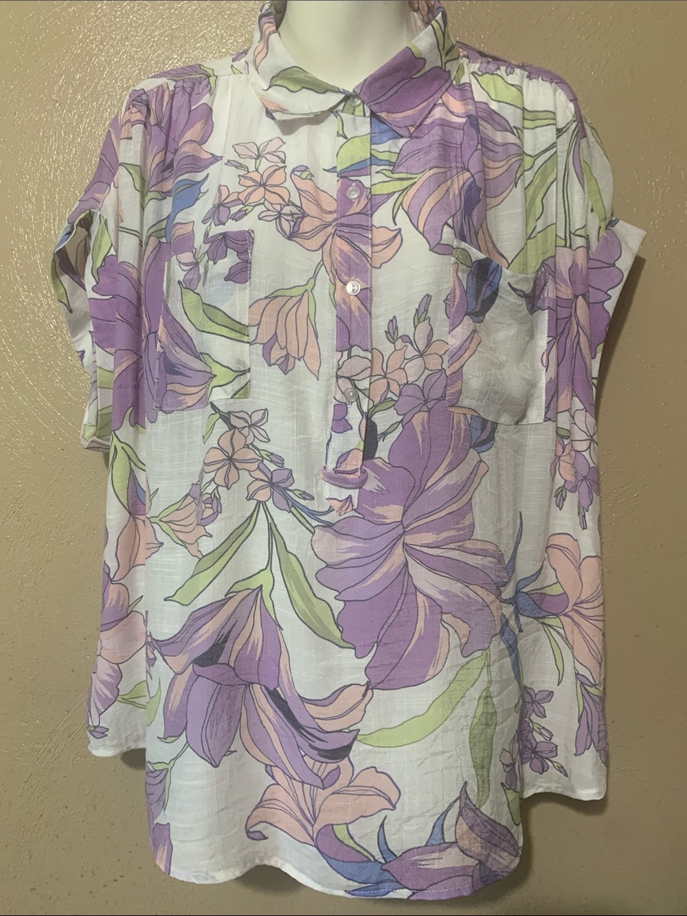 Sharagano size XL White Lavender Floral Button-Down Blouse NWT